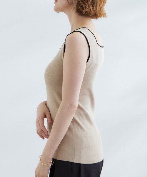 grove（グローブ）の「2WAYスクエアネックタンク（タンクトップ・レディース・ブラック/オフホワイト/ベージュ系4・01/02/03/04/05）」の18枚目の写真