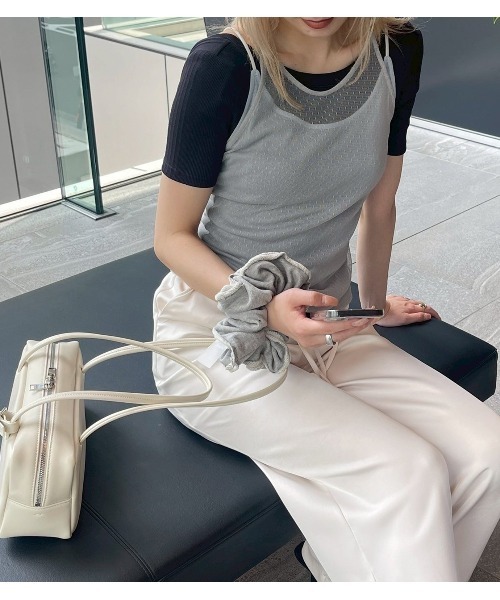 LE CIEL BLEU(ルシェルブルー)の「レイヤードキャミトップ / Layered Cami Top(キャミソール・レディース・オフホワイト/ライトブルー/ブラック・36)」の3枚目の写真