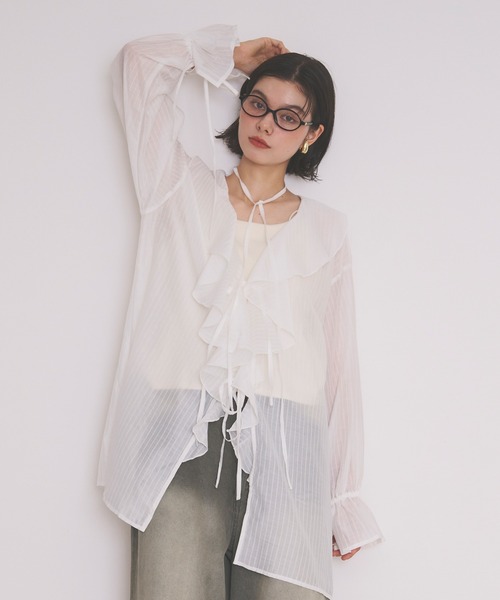 loin nuit（ロワンニュイ）の「choker ruffle sheer blouse / チョーカーラッフルシアーブラウス（シャツ/ブラウス・レディース・イエロー/ホワイト/ブラック/ピンク・FREE）」の5枚目の写真