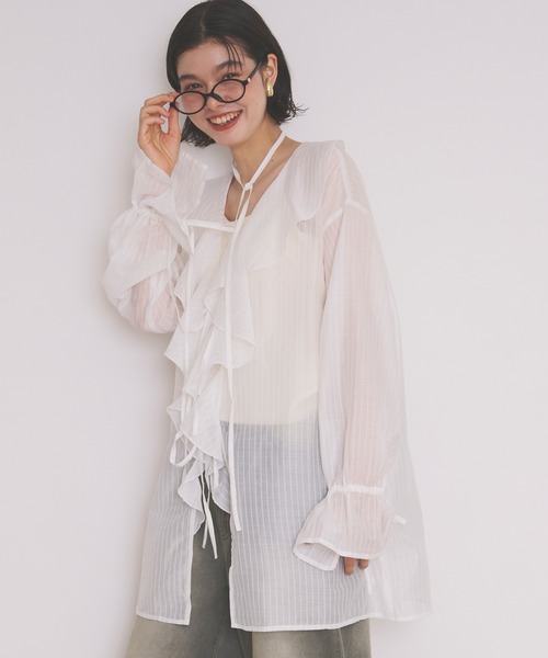 loin nuit（ロワンニュイ）の「choker ruffle sheer blouse / チョーカーラッフルシアーブラウス（シャツ/ブラウス・レディース・イエロー/ホワイト/ブラック/ピンク・FREE）」の6枚目の写真
