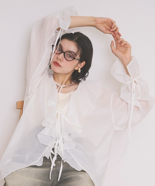loin nuit（ロワンニュイ）の「choker ruffle sheer blouse / チョーカーラッフルシアーブラウス（シャツ/ブラウス・レディース・イエロー/ホワイト/ブラック/ピンク・FREE）」の11枚目の写真