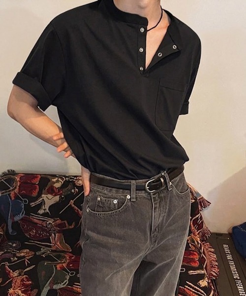 NOWLE（ノウル）の「【NOWLE】スナップボタン ヘンリーネック 半袖 Tシャツ（Tシャツ/カットソー・メンズ・ホワイト/ダークグレー/ブラック/アッシュ・MEDIUM/LARGE/X-LARGE）」の2枚目の写真