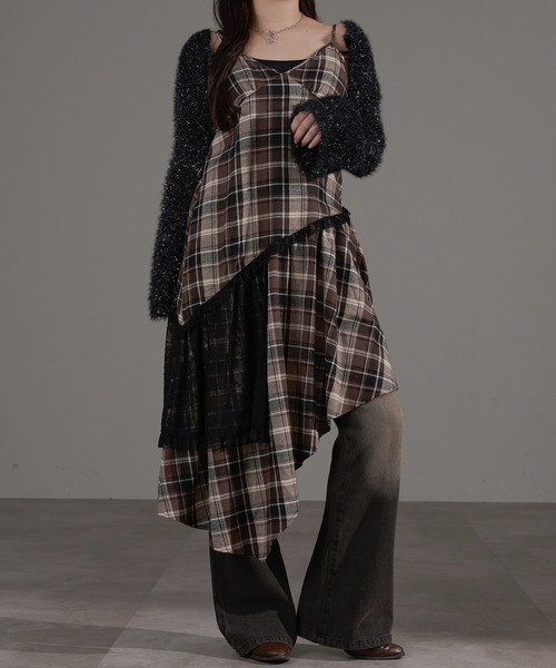 apres jour mignon（アプレジュールミニョン）の「レースコンビイレヘムワンピース（ワンピース・レディース・ダークブラウン/モカ/オフホワイト/ブラック/ブラウン系その他/その他・X-LARGE/フリー）」の4枚目の写真