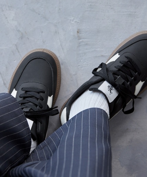 U.S. POLO ASSN.(ユーエスポロアッスン)の「U.S. POLO ASSN. /ユーエスポロアッスン 別注 ワンポイントロゴ 配色ボリュームソールスニーカー(スニーカー・レディース・ブラック/ホワイト・25cm/24cm/23.5cm)」の18枚目の写真