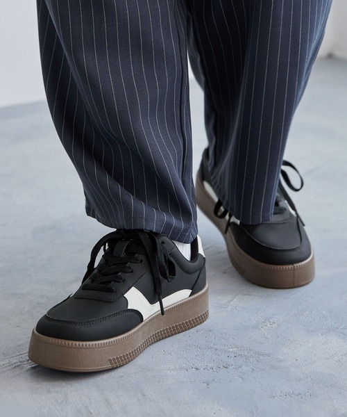 U.S. POLO ASSN.(ユーエスポロアッスン)の「U.S. POLO ASSN. /ユーエスポロアッスン 別注 ワンポイントロゴ 配色ボリュームソールスニーカー(スニーカー・レディース・ブラック/ホワイト・25cm/24cm/23.5cm)」の19枚目の写真