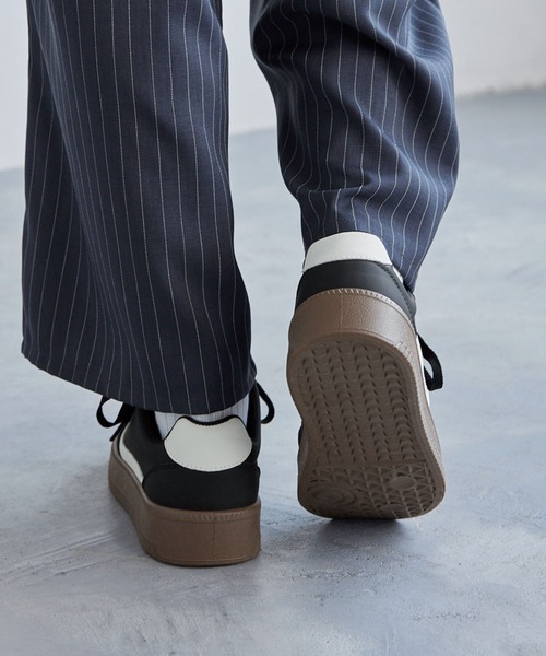 U.S. POLO ASSN.(ユーエスポロアッスン)の「U.S. POLO ASSN. /ユーエスポロアッスン 別注 ワンポイントロゴ 配色ボリュームソールスニーカー(スニーカー・レディース・ブラック/ホワイト・25cm/24cm/23.5cm)」の22枚目の写真