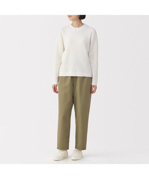 無印良品（ムジルシリョウヒン）の「婦人　柔らかい中敷を使用した　撥水キャンバススニーカー（スニーカー・レディース・ブラック/キャメル/チャコールグレー/オフホワイト・22.5cm/23.0cm/23.5cm/24.0cm/24.5cm/25.0cm）」の6枚目の写真