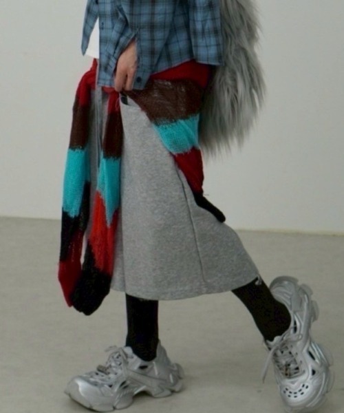 Never mind the XU / Chikashitsu+(ネバーマインド ザ エックスユー / チカシツプラス)の「【Nerd out XU】straight loose sweat shorts / 【ナードアウトエックスユー】ストレートルーズワイドスウェットハーフパンツ(スウェットパンツ・メンズ・グレー/ブラック・M/XL)」の13枚目の写真