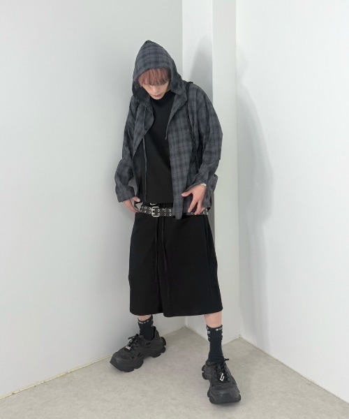 Never mind the XU / Chikashitsu+(ネバーマインド ザ エックスユー / チカシツプラス)の「【Nerd out XU】straight loose sweat shorts / 【ナードアウトエックスユー】ストレートルーズワイドスウェットハーフパンツ(スウェットパンツ・メンズ・グレー/ブラック・M/XL)」の17枚目の写真
