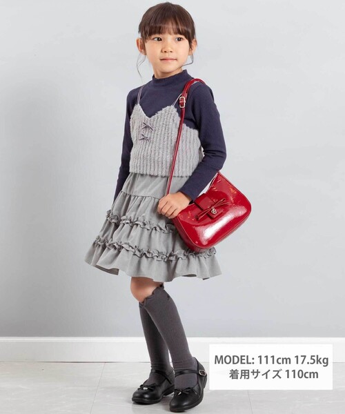 BeBe(ベベ)の「シャギーニットキャミビスチェ+テレコハイネック長袖Tシャツセット(Tシャツ/カットソー・キッズ・グレー/オフホワイト・140cm/130cm/150cm/120cm/110cm)」の3枚目の写真