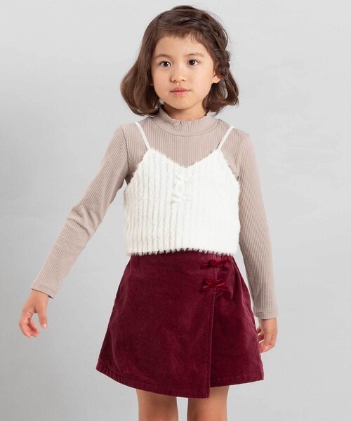 BeBe(ベベ)の「シャギーニットキャミビスチェ+テレコハイネック長袖Tシャツセット(Tシャツ/カットソー・キッズ・グレー/オフホワイト・140cm/130cm/150cm/120cm/110cm)」の7枚目の写真