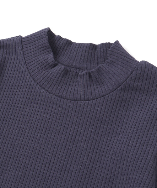 BeBe(ベベ)の「シャギーニットキャミビスチェ+テレコハイネック長袖Tシャツセット(Tシャツ/カットソー・キッズ・グレー/オフホワイト・140cm/130cm/150cm/120cm/110cm)」の21枚目の写真