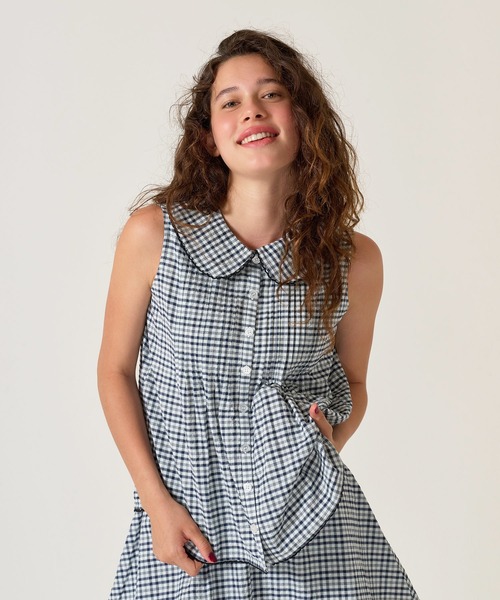 TINA：JOJUN（ティーナジョジュン）の「フラットカラー ノースリーブ ブラウス TINA：JOJUN（シャツ/ブラウス・レディース・ネイビー/レッド・M）」の4枚目の写真