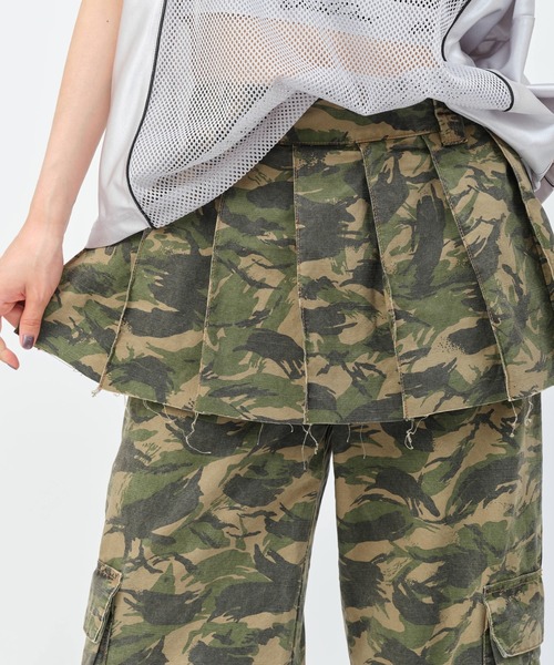 atmos pink(アトモスピンク)の「atmos pink Skirt Layered Pants / アトモス ピンク スカート レイヤード パンツ(その他パンツ・レディース・ウッドランド/チャコール・S/M)」の4枚目の写真