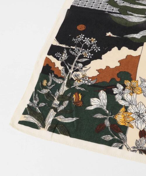 KBF（ケイビーエフ）の「フラワーデザインビッグスカーフ（バンダナ/スカーフ・レディース・オレンジ系その他/グリーン系その他・ONE）」の3枚目の写真