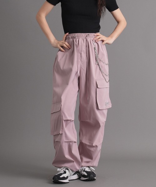 .WORKS(ドットワークス)の「チェーン付き前後アシメカーゴパンツ(カーゴパンツ・レディース・ブラック/カーキオリーブ/ピンク/オフホワイト/ダークグレー・M)」の5枚目の写真