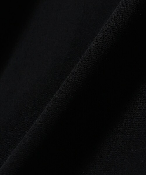 SHIPS（シップス）の「ワイド クルーネック コットン ロング スリーブ TEE（Tシャツ/カットソー・レディース・ホワイト/ブラック/ダークグレー・ONE SIZE）」の16枚目の写真