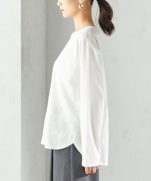 SHIPS（シップス）の「ワイド クルーネック コットン ロング スリーブ TEE（Tシャツ/カットソー・レディース・ホワイト/ブラック/ダークグレー・ONE SIZE）」の18枚目の写真