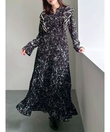 【dazzlin】ライン花柄ワンピース dazzlin｜ダズリンのワンピース（花柄・ボタニカル柄）通販