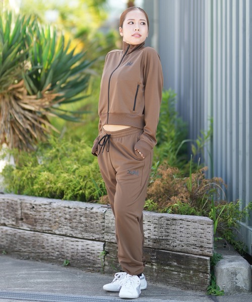 X-girl（エックスガール）の「X-girl SPORTS/エックスガールスポーツ トラックジャケット ショート丈 セットアップ対応 155253021007（その他アウター・レディース・ブラック/ブラウン・L/M）」の16枚目の写真