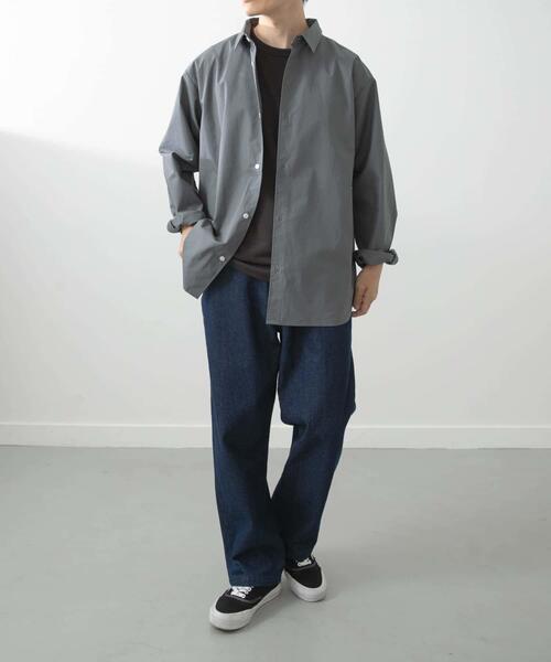 ITEMS URBANRESEARCH(アイテムズ アーバンリサーチ)の「コットン100ブロードレギュラーカラーシャツ(シャツ/ブラウス・メンズ・アイボリー/グレー系その他/ブルー・MEDIUM/LARGE)」の4枚目の写真