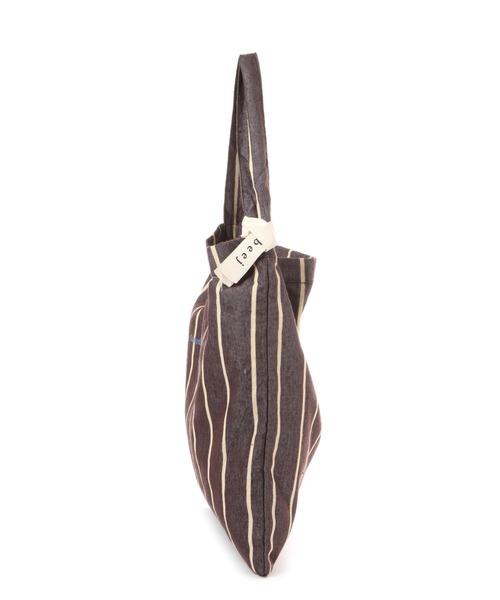 beej（ビージ）の「[A4サイズ収納可]【beej(ビージ)】Strip Bag（トートバッグ・レディース・ダークブラウン/ブルー/ベージュ・FREE）」の5枚目の写真