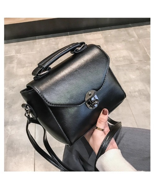 Sakka（サッカ）の「ミニサッチェル PUレザーショルダーバッグ（ショルダーバッグ・レディース・ブラック/ブラウン/ダークブラウン・FREE）」の12枚目の写真
