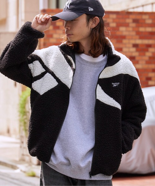Reebok(リーボック)の「Reebok/リーボック CLASSIC VECTOR BOA JACKET ボアフリース ジャケット L ブランドロゴ 冬服(ブルゾン・メンズ・グレー×ホワイト/アイボリー/ブラック×ホワイト・S/M/L/XL)」の9枚目の写真