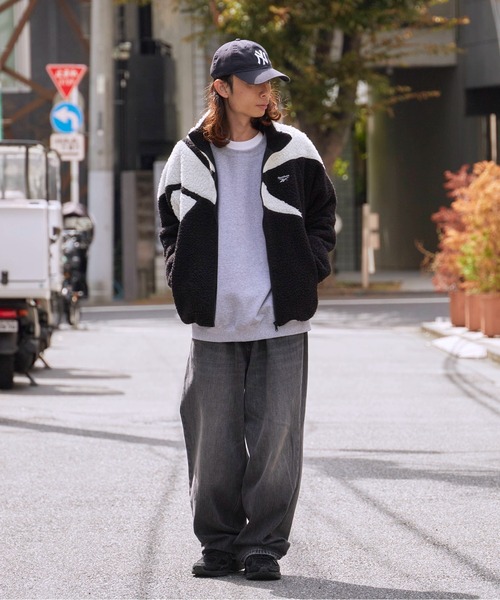 Reebok(リーボック)の「Reebok/リーボック CLASSIC VECTOR BOA JACKET ボアフリース ジャケット L ブランドロゴ 冬服(ブルゾン・メンズ・グレー×ホワイト/アイボリー/ブラック×ホワイト・S/M/L/XL)」の8枚目の写真