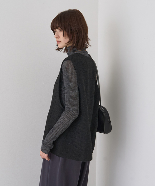 Rouge vif(ルージュヴィフ)の「【セットアップ対応】ポリウーリングカルゼVネックベスト(ベスト・レディース・ブラック/ブラック系その他・フリー)」の11枚目の写真
