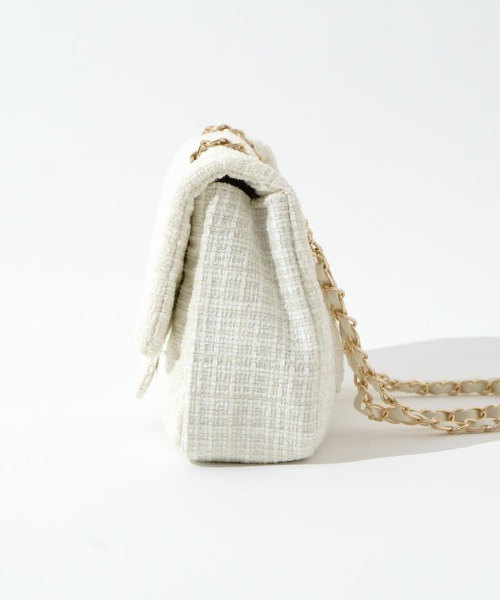 flower(フラワー)の「ツイードチェーンバッグ(ショルダーバッグ・レディース・ブラック/アイボリー・FREE)」の6枚目の写真