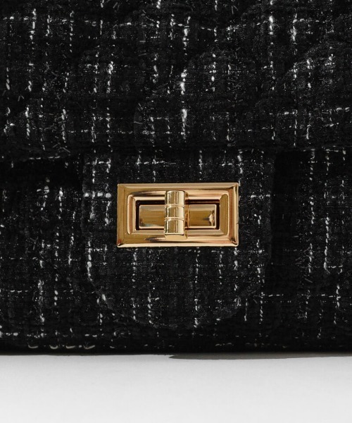 flower(フラワー)の「ツイードチェーンバッグ(ショルダーバッグ・レディース・ブラック/アイボリー・FREE)」の12枚目の写真