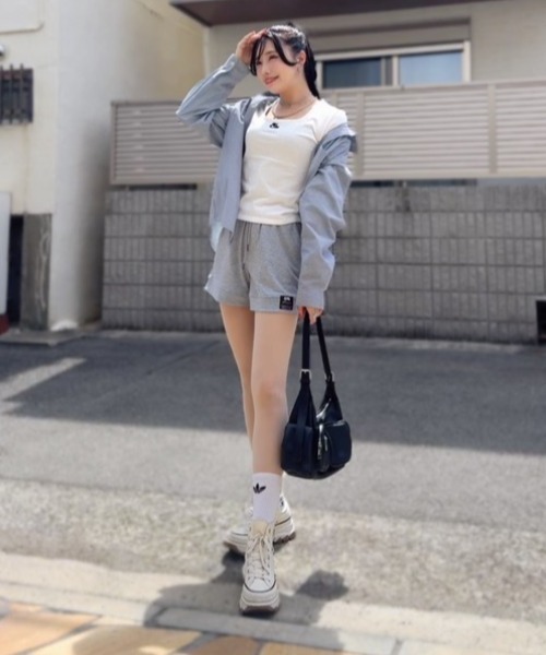 Belle Cie(ベルシー)の「快適ウエストゴム脚すっきりAラインスウェットショートパンツ(スウェットパンツ・レディース・グレー/ブラック・XL/L/M)」の13枚目の写真