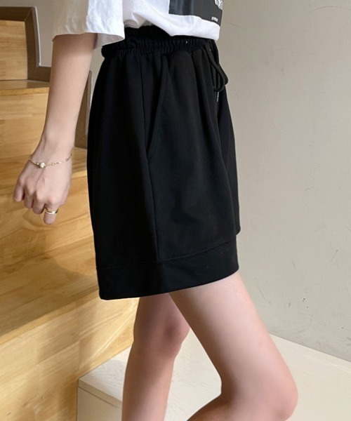 Belle Cie(ベルシー)の「快適ウエストゴム脚すっきりAラインスウェットショートパンツ(スウェットパンツ・レディース・グレー/ブラック・XL/L/M)」の19枚目の写真
