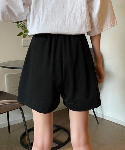 Belle Cie(ベルシー)の「快適ウエストゴム脚すっきりAラインスウェットショートパンツ(スウェットパンツ・レディース・グレー/ブラック・XL/L/M)」の20枚目の写真