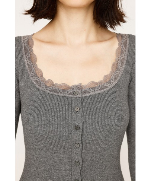 SLY（スライ）の「【再入荷】LACE DOCKING FRONT BUTTON TOPS レース ドッキング フロント ボタン トップス 秋服 冬服（ニット/セーター・レディース・ブラック/杢グレー・FREE）」の12枚目の写真