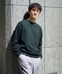 a.v.v（アーヴェヴェ）の「【イージーケア/毛玉になりにくい】アゼダブルフェイスワンポイント刺繍プルオーバー（Tシャツ/カットソー）」