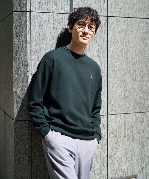 a.v.v（アーヴェヴェ）の「【イージーケア/毛玉になりにくい】アゼダブルフェイスワンポイント刺繍プルオーバー（Tシャツ/カットソー・メンズ・アイボリー/ブラック/ダークグリーン/ダークオレンジ/ボルドー/オレンジ・48/52/50/46）」の3枚目の写真