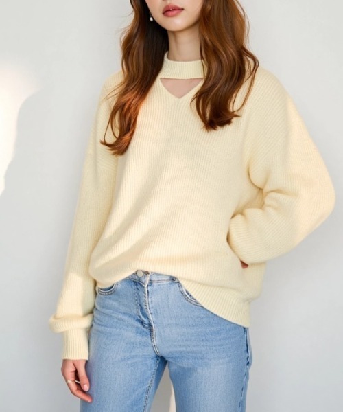 cammie(キャミー)の「胸あきパールポイントニットトップス(ニット/セーター・レディース・ブラック/アイボリー/ピンク/レッド・F)」の1枚目の写真