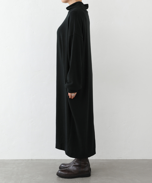 JOURNAL STANDARD LUXE(ジャーナルスタンダード ラックス)の「リバージャージ ハイネックワンピース(ワンピース・レディース・グリーン/ブラック・FREE)」の4枚目の写真