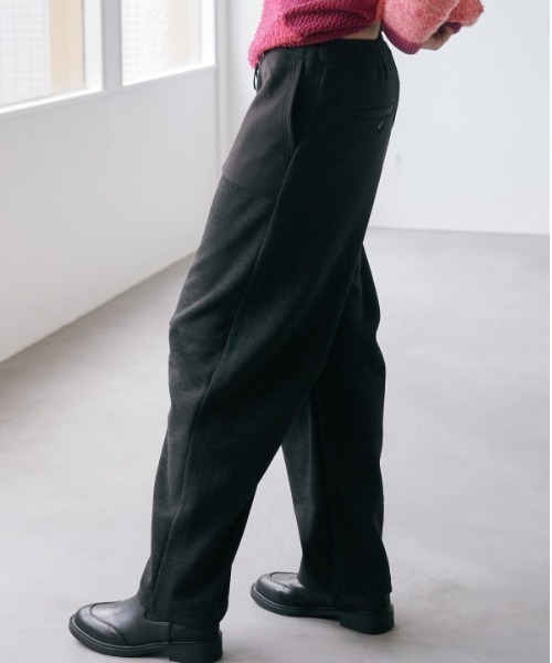 Muel Chic（ミュエルシック）の「Nicosia pants   ニコシアパンツ（その他パンツ・レディース・ベージュ/ダークブラック/オフホワイト・MEDIUM/SMALL）」の3枚目の写真