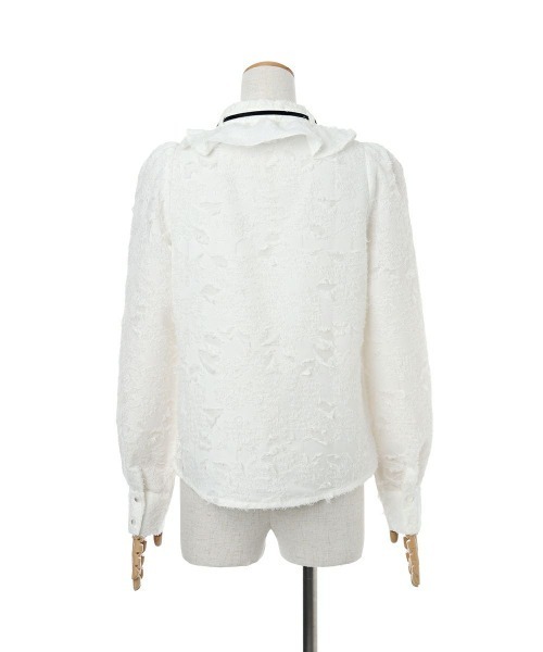 F i.n.t(フィント)の「リボン付きカットジャガードフリルブラウス/fint フィント(シャツ/ブラウス・レディース・オフホワイト/アイボリー・FREE)」の12枚目の写真