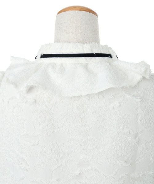 F i.n.t(フィント)の「リボン付きカットジャガードフリルブラウス/fint フィント(シャツ/ブラウス・レディース・オフホワイト/アイボリー・FREE)」の16枚目の写真