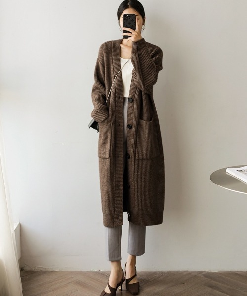 FREE STYLISTS(フリー スタイリスト)の「ロングニットカーディガン(カーディガン/ボレロ・レディース・ブラウン/ダークブラウン・FREE)」の7枚目の写真