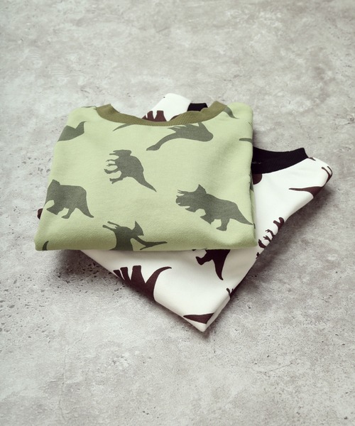 DILASH（ディラッシュ）の「恐竜いっぱいトレーナー（裏毛）（スウェット・キッズ・カーキ/オフホワイト・130/120/110/100/90/80）」の9枚目の写真