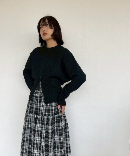 AMAIL（アマイル）の「Curve Knit（ニット/セーター・レディース・グレー/ブラック・FREE）」の5枚目の写真