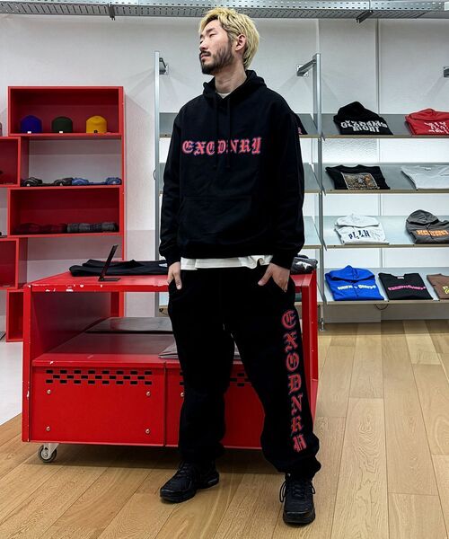 EXTRAORDINARY（エクストラオーディナリー）の「BLACKLETTER II SWEAT PANTS BLACK（スウェットパンツ・メンズ・その他・MEDIUM/LARGE/X-LARGE）」の18枚目の写真