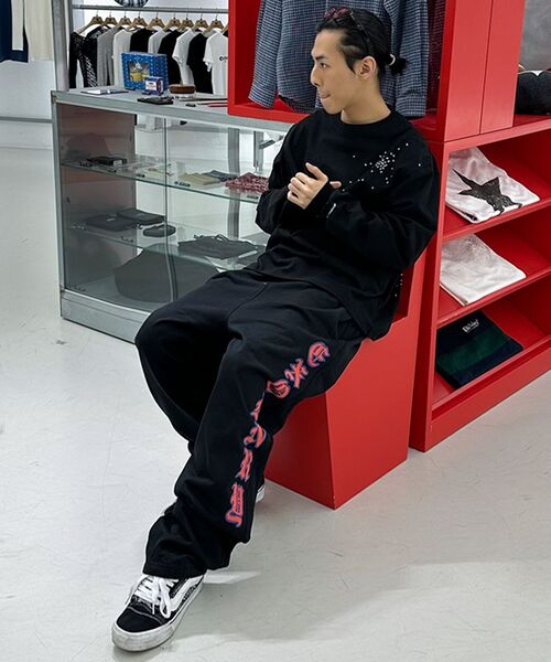 EXTRAORDINARY（エクストラオーディナリー）の「BLACKLETTER II SWEAT PANTS BLACK（スウェットパンツ・メンズ・その他・MEDIUM/LARGE/X-LARGE）」の17枚目の写真