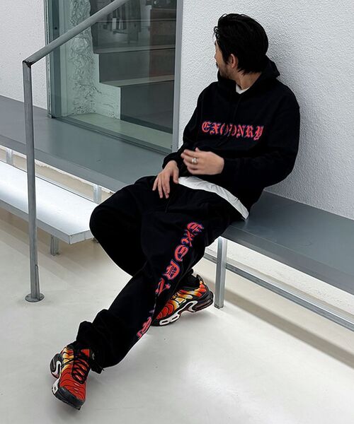 EXTRAORDINARY（エクストラオーディナリー）の「BLACKLETTER II SWEAT PANTS BLACK（スウェットパンツ・メンズ・その他・MEDIUM/LARGE/X-LARGE）」の16枚目の写真