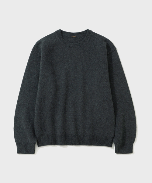 SHIRTER(シャーター)の「SHAGGY DOG REVERSE SEAM KNIT (CHARCOAL)(ニット/セーター・メンズ・その他・SMALL/MEDIUM/LARGE)」の1枚目の写真